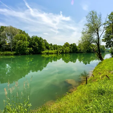 Kolpa Holidays Prázdninový dům *