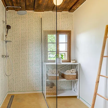 Kolpa Holidays Feriehus