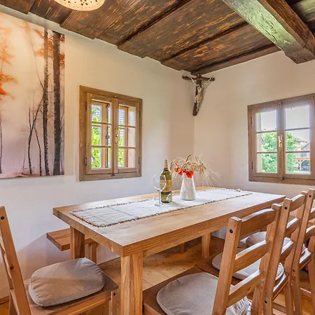 Kolpa Holidays Feriehus