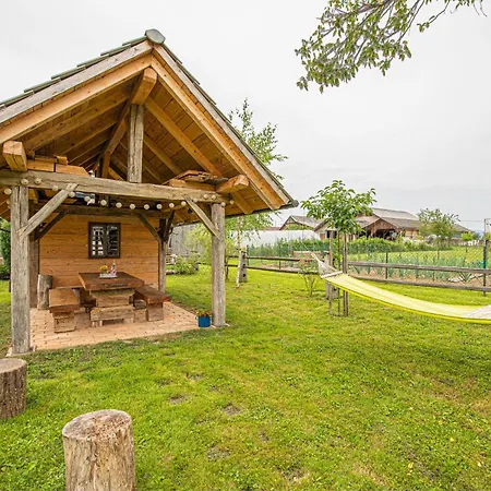 Kolpa Holidays Feriehus *