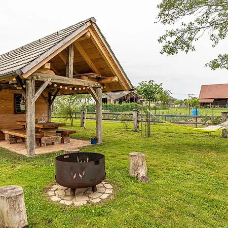 Kolpa Holidays Feriehus