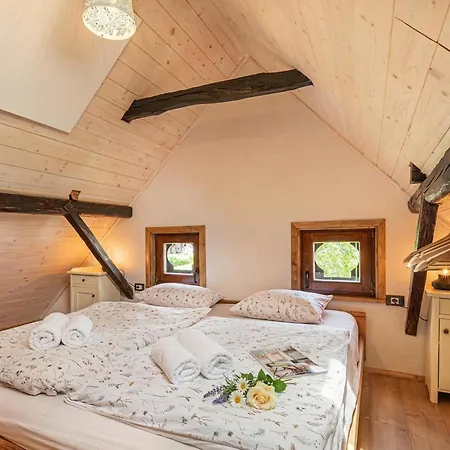 Kolpa Holidays * Gradac