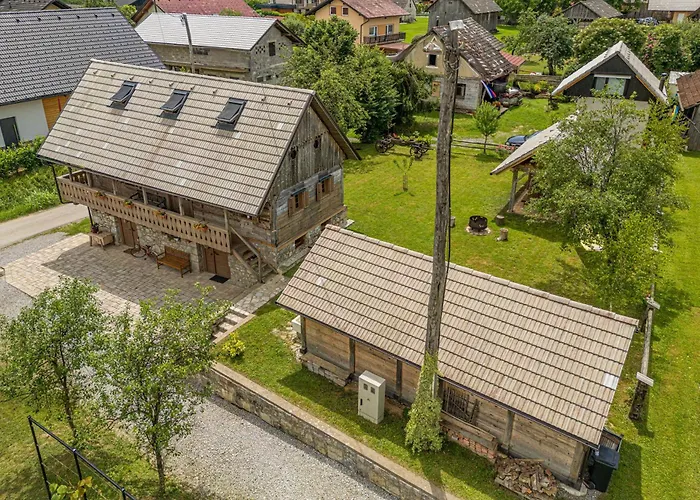 Kolpa Holidays בית נופש Gradac